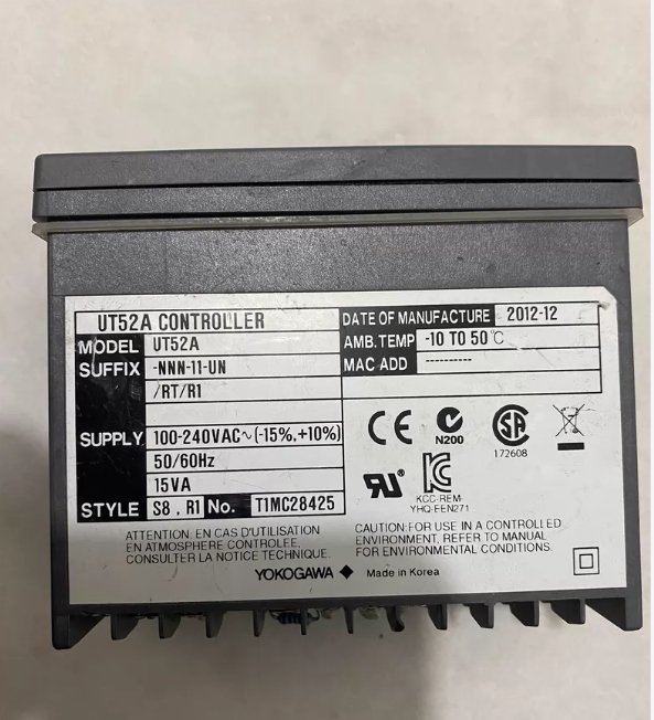 Yokogawa temperature control instrument UT52A-NNN-11-UN[USED]