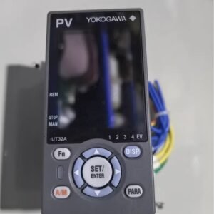 YOKOGAWA UT32A temperature controller, model UT32A-000-11-0[USED]