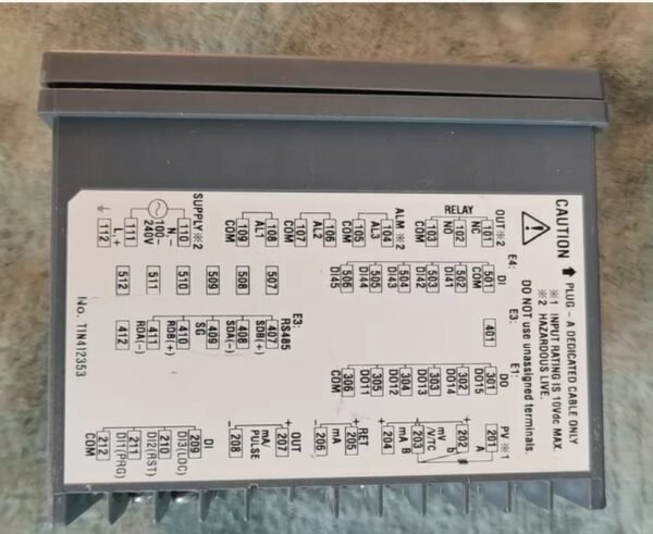 YOKOGAWA Temperature Controller UP35A-001-11-0[USED]