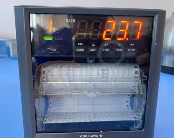Yokogawa paper recorder, model SR10006-3[USED]