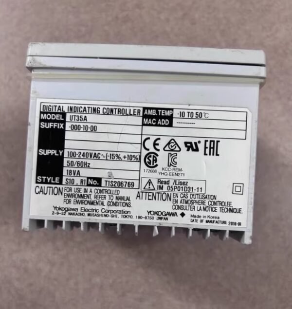Yokogawa temperature controller UT35A-000-10-0[USED]