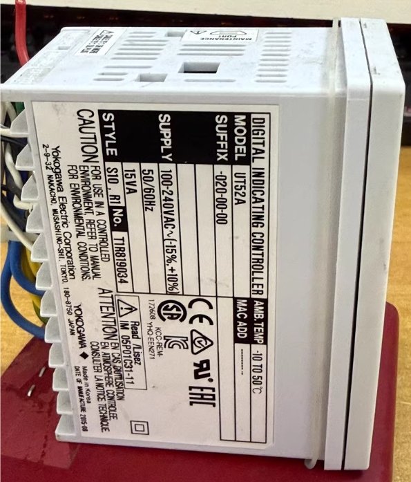 Yokogawa temperature controller UT52A-020-00-0[USED]
