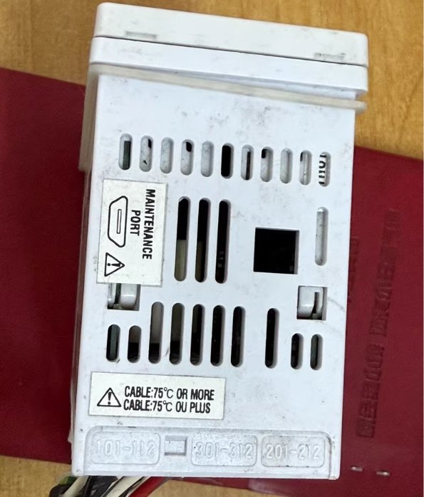 Yokogawa temperature controller UT52A-020-00-0[USED]