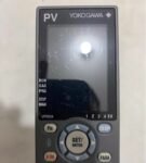 Yokogawa temperature control instrument UT52A-NNN-11-UN[USED]
