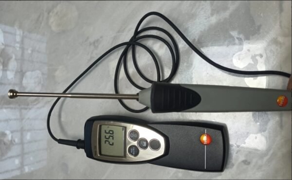 Testo 720 Precision Thermometer, equipped with 0609 1973 surface temperature probe